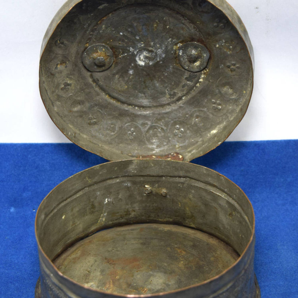 Antique Handcrafted Engraved Copper Box Tableware Traditional Indian