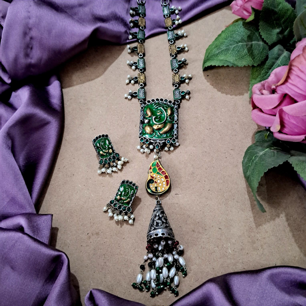 Ekani Lambodara Chitai Meenakari Necklace Set