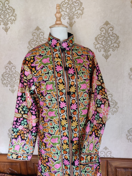 THE GEOMETRIC GARDEN: VIBRANT AARI EMBROIDERED KASHMIRI JACKET
