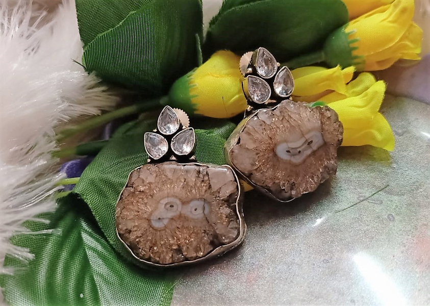 Coffee color Druzee Stud - E107.a