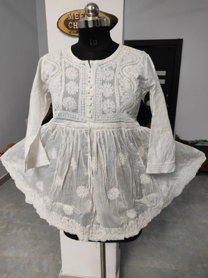 Dyeable chanderi chikan short top